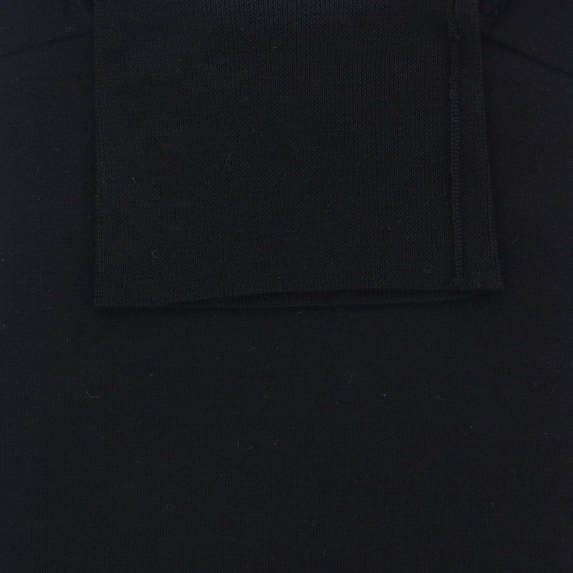 ZWART