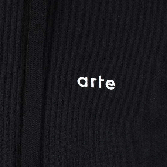 ZWART
