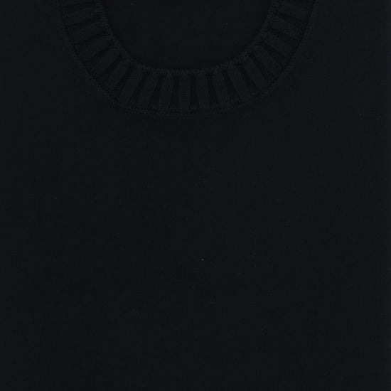 ZWART