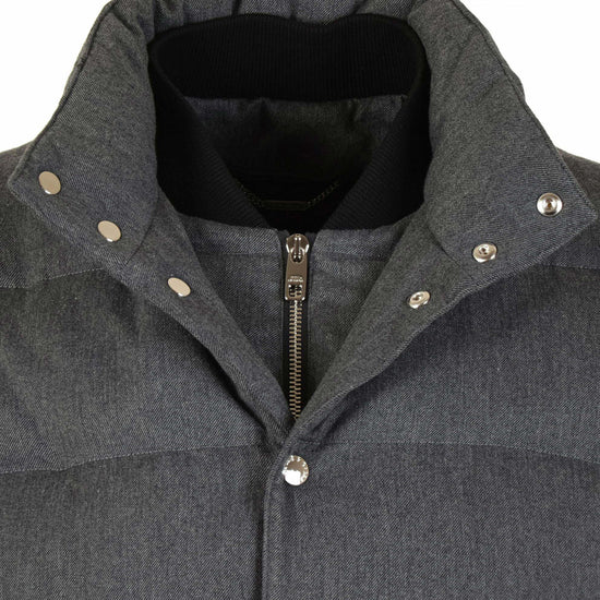 GRIJS