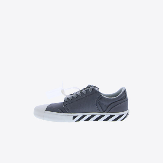 GRIJS