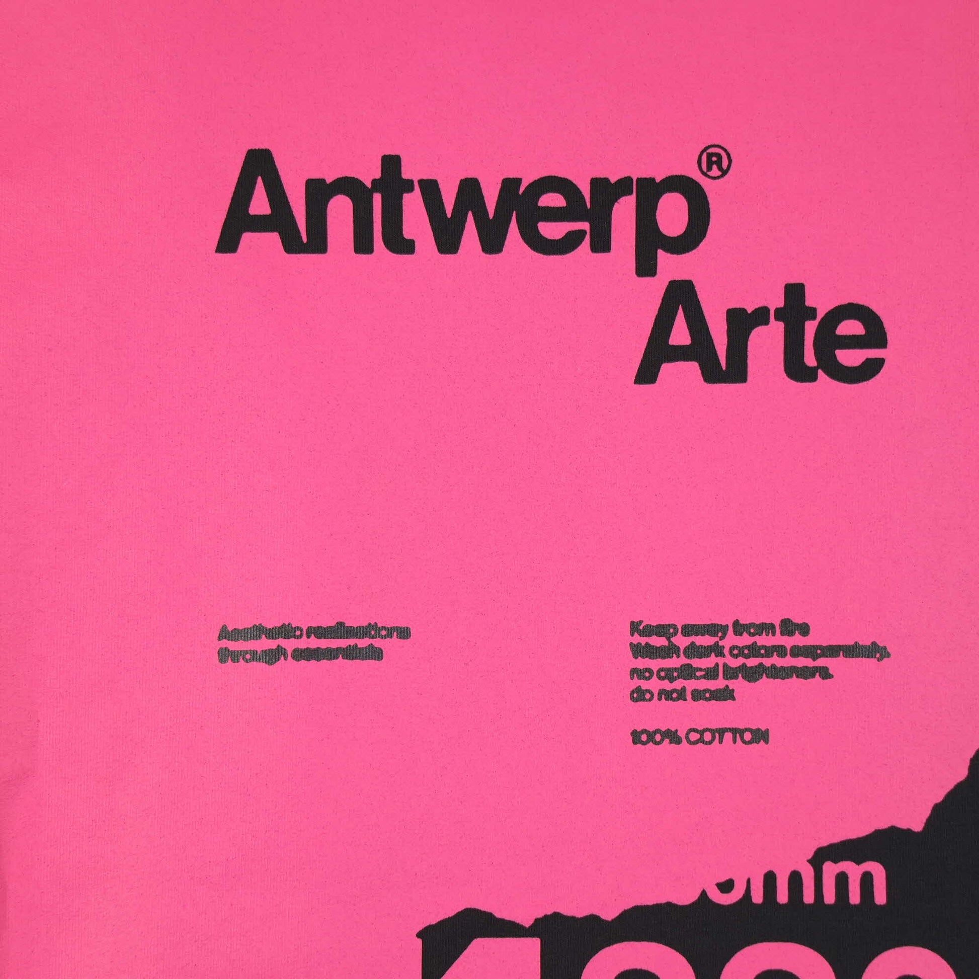 ZWART