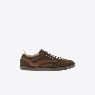Sneakers bruin