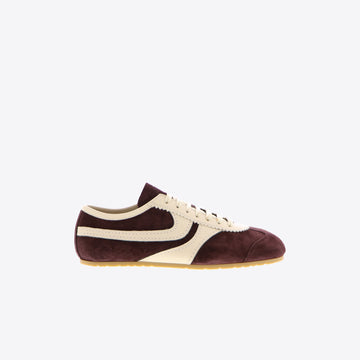 Sneakers aubergine daim