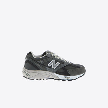 Runner donkergrijs 880