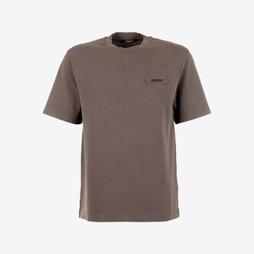 T-shirt bruin tape