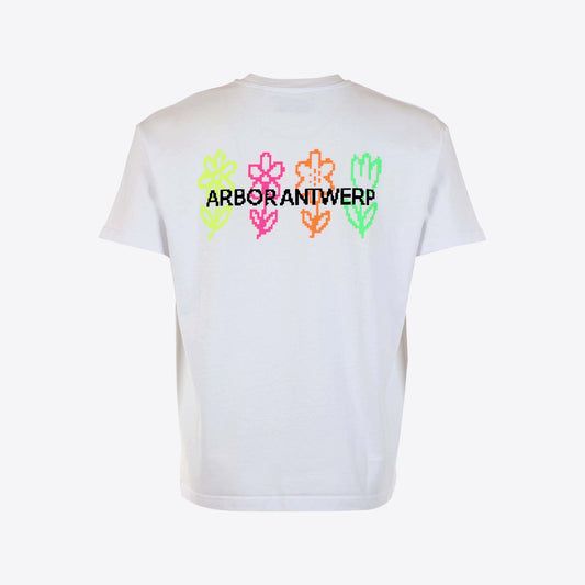 T-shirt wit flower